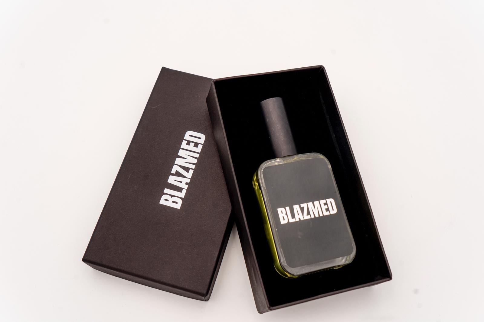 BLAZMED PERFUME ROPA