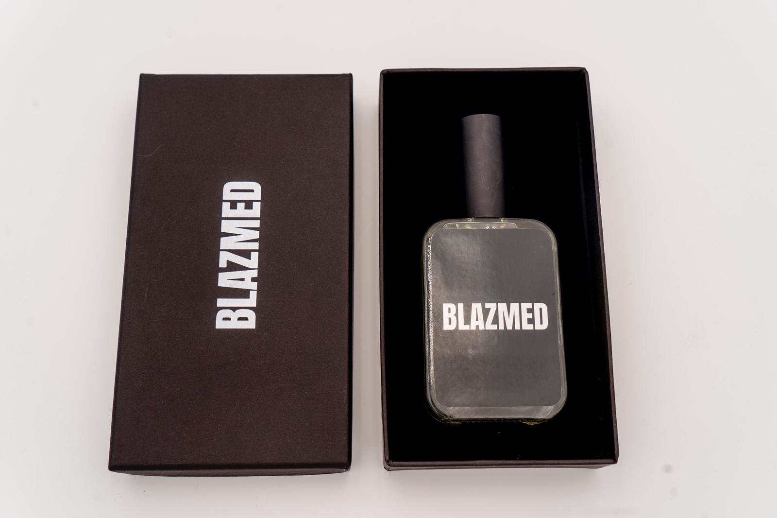 BLAZMED PERFUME ROPA